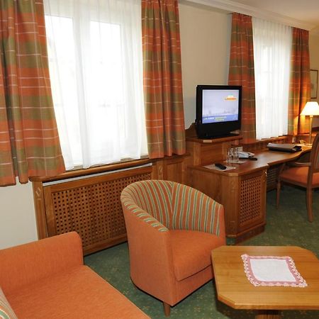 Pension Hochleitner Am Schlosspark Tamsweg Εξωτερικό φωτογραφία