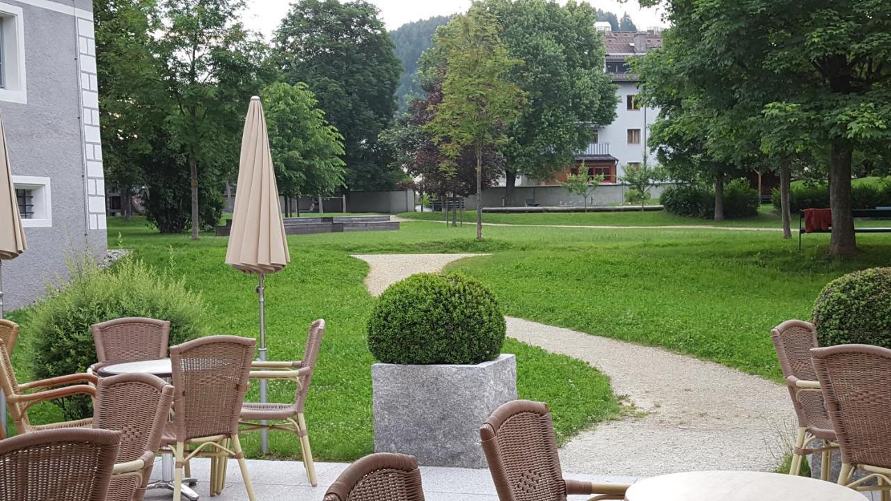 Pension Hochleitner Am Schlosspark Tamsweg Εξωτερικό φωτογραφία